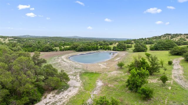 1956 Mountain Pasture Ranch Road RD, Johnson City, TX 78636