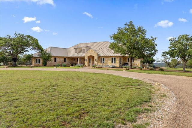 1956 Mountain Pasture Ranch Road RD, Johnson City, TX 78636