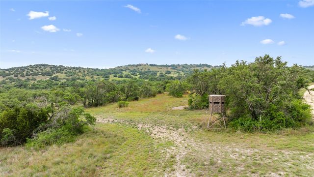 1956 Mountain Pasture Ranch Road RD, Johnson City, TX 78636