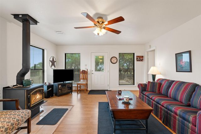 1956 Mountain Pasture Ranch Road RD, Johnson City, TX 78636