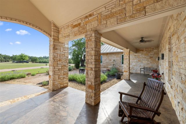 1956 Mountain Pasture Ranch Road RD, Johnson City, TX 78636