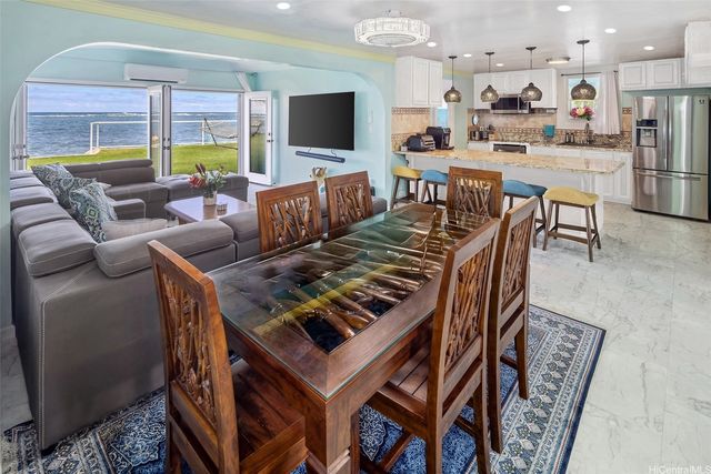 53-841 Kamehameha Highway, Hauula, HI 96717