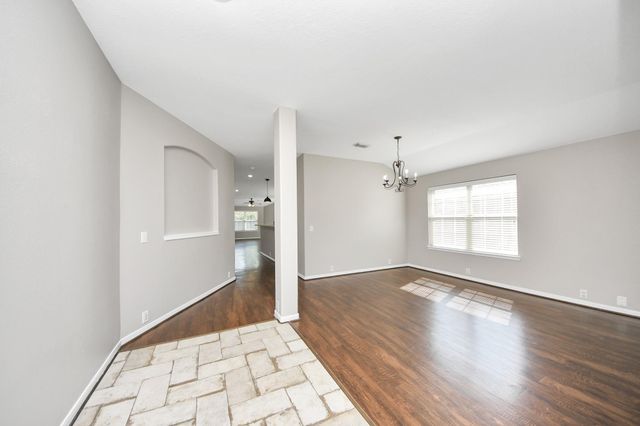 2822 Sandberry Drive, Kingwood, TX 77345