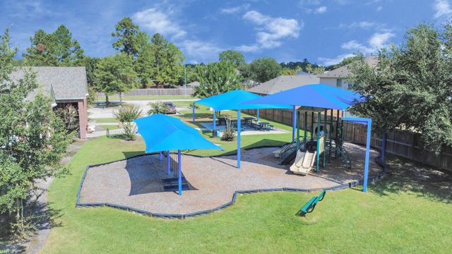 2822 Sandberry Drive, Kingwood, TX 77345