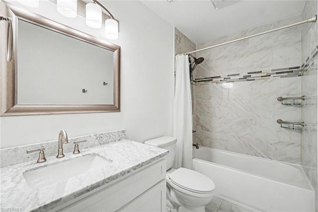 17310 Timber Oak LN, Fort Myers, FL 33908