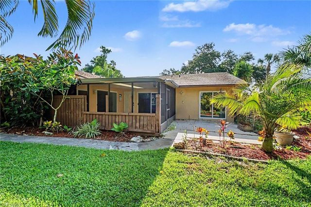 17310 Timber Oak LN, Fort Myers, FL 33908