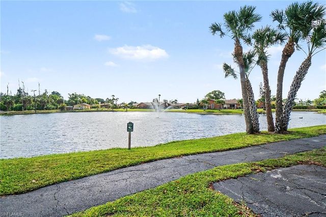 17310 Timber Oak LN, Fort Myers, FL 33908