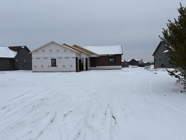 W5772 Island View Drive, New Lisbon, WI 53950