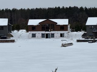 W5772 Island View Drive, New Lisbon, WI 53950