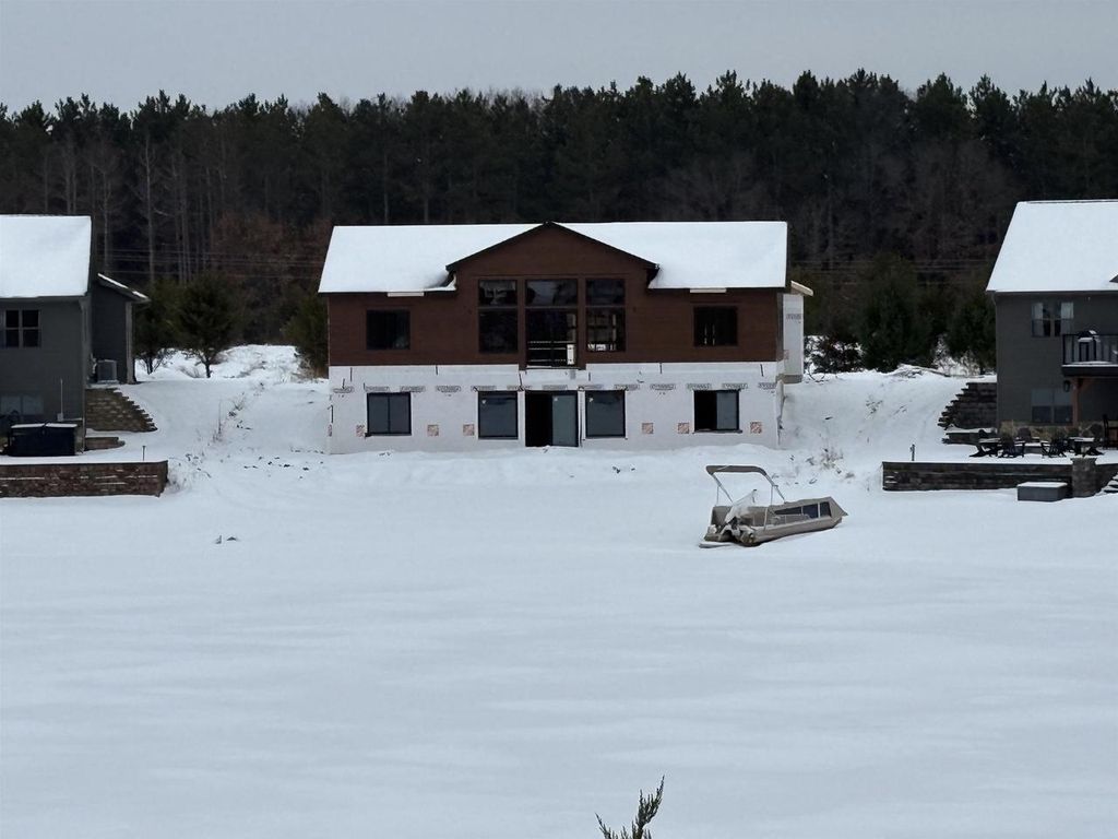 W5772 Island View Drive, New Lisbon, WI 53950