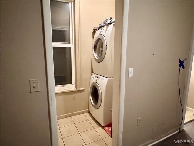 28 Ripley Place, Buffalo, NY 14213