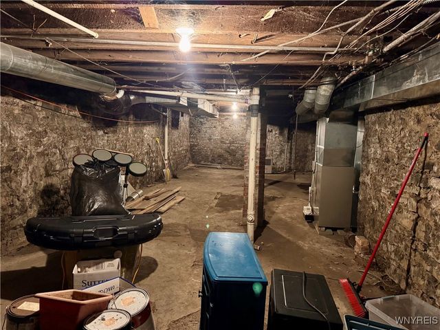 28 Ripley Place, Buffalo, NY 14213