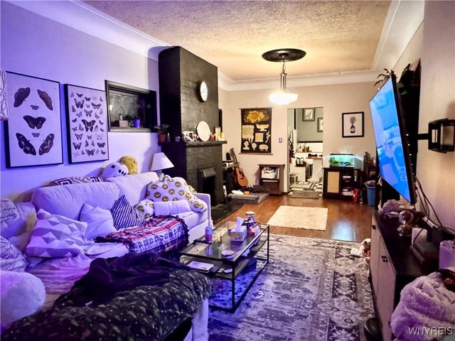 28 Ripley Place, Buffalo, NY 14213