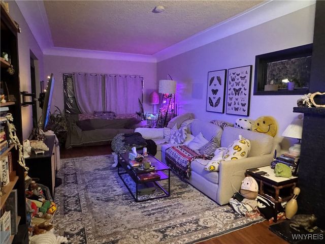 28 Ripley Place, Buffalo, NY 14213