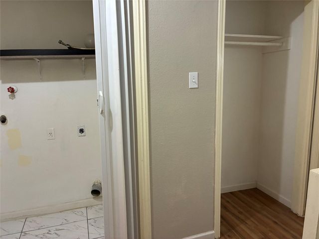 9200 W Bellfort Street 20, Houston, TX 77031