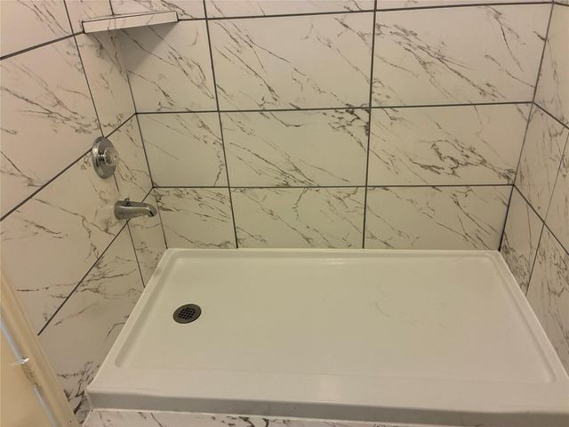 9200 W Bellfort Street 20, Houston, TX 77031