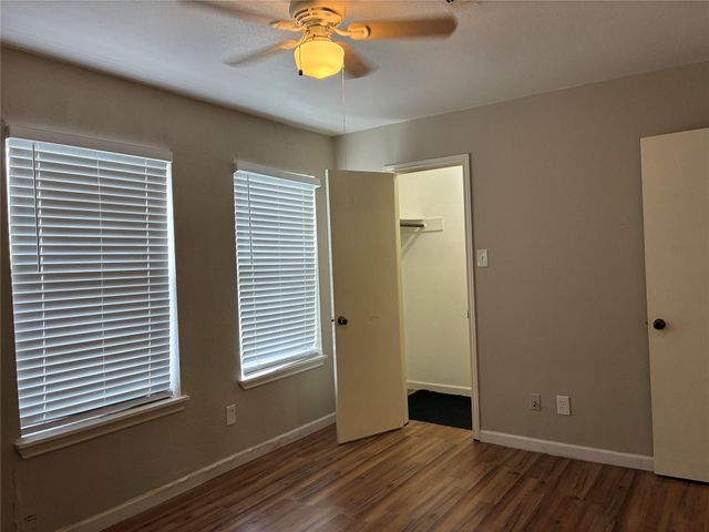 9200 W Bellfort Street 20, Houston, TX 77031