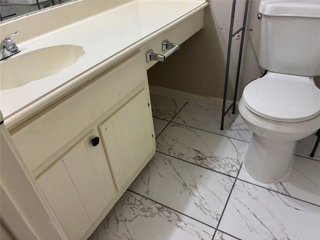 9200 W Bellfort Street 20, Houston, TX 77031