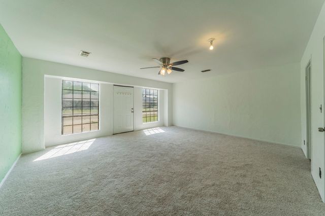 105 Briar Lane, Waxahachie, TX 75165