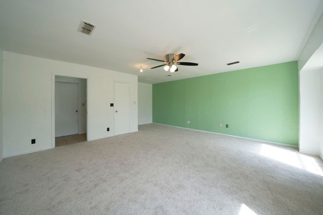 105 Briar Lane, Waxahachie, TX 75165