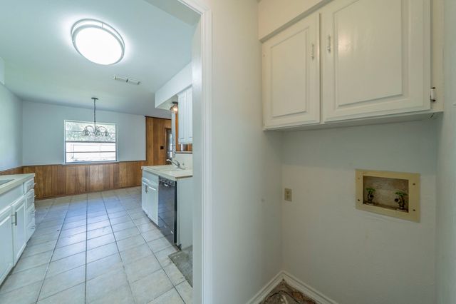 105 Briar Lane, Waxahachie, TX 75165