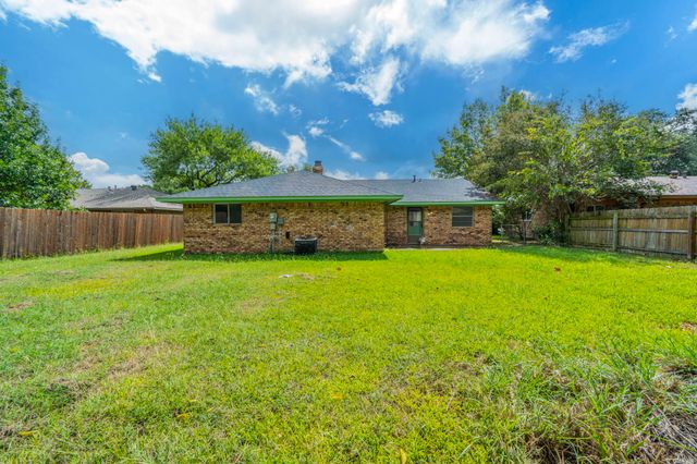 105 Briar Lane, Waxahachie, TX 75165