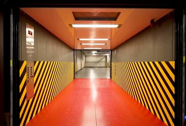 379 Ocean Pkwy Apt 5C, New York City, NY 11218