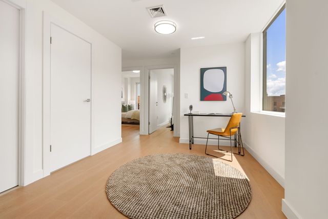 379 Ocean Pkwy Apt 5C, New York City, NY 11218