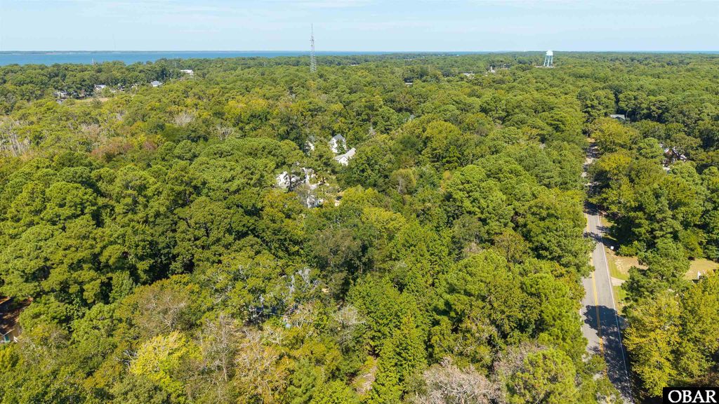 Image 33 of property listing at 5104 The Woods Road, Kitty Hawk, NC 27949