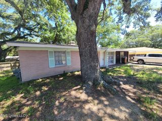 1028 Esposito Street, Biloxi, MS 39530