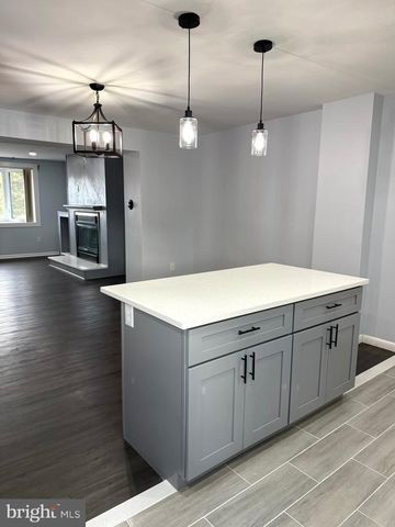 3608 NANTON PL, Philadelphia, PA 19154