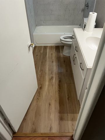 102 S Sheppard Drive, Euless, TX 76040