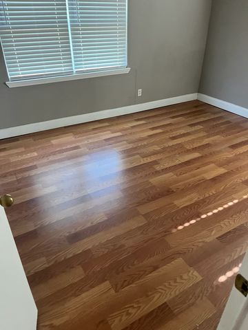 102 S Sheppard Drive, Euless, TX 76040