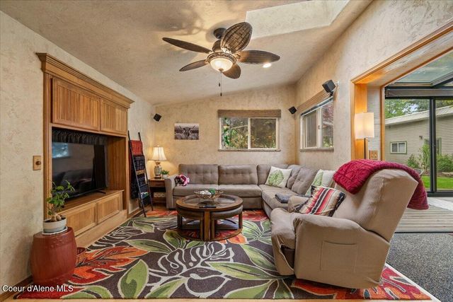 726 N 11th ST, Coeur D'alene, ID 83814