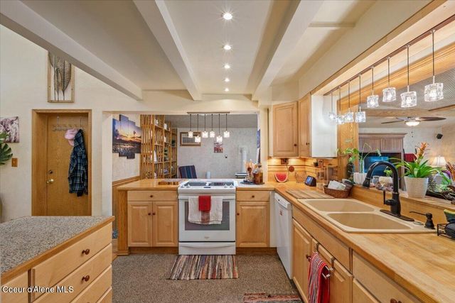 726 N 11th ST, Coeur D'alene, ID 83814