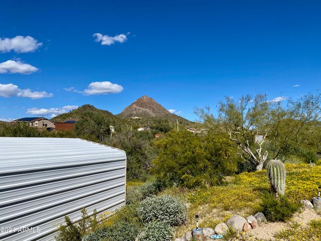 3740 W JENNY LIN Road, New River, AZ 85087