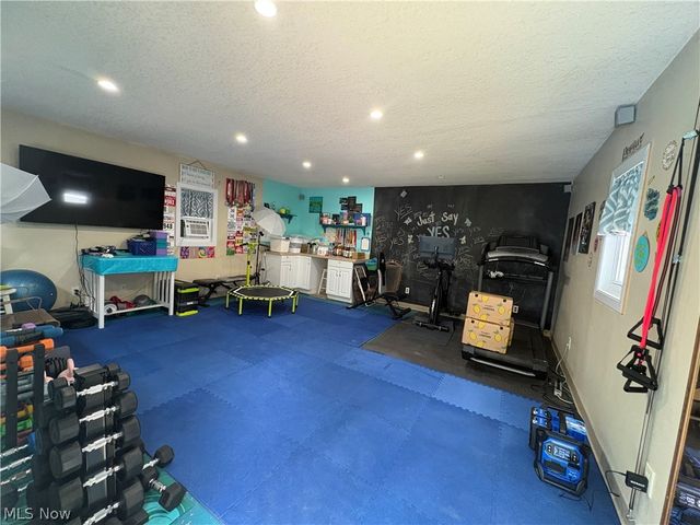 370 N Main Street, Columbiana, OH 44408