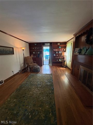370 N Main Street, Columbiana, OH 44408