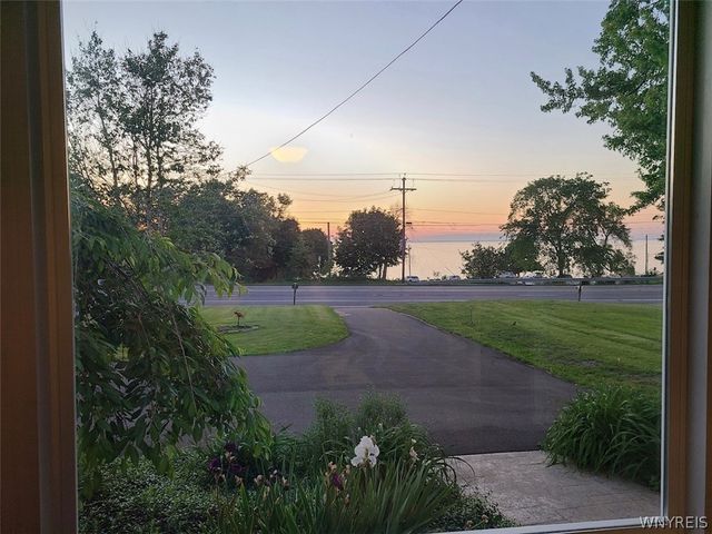4457 Lake Shore Road, Hamburg, NY 14075