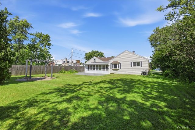 4457 Lake Shore Road, Hamburg, NY 14075