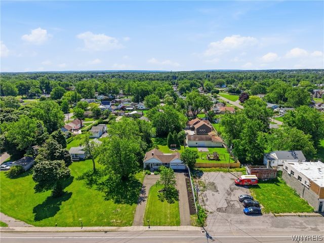 4457 Lake Shore Road, Hamburg, NY 14075