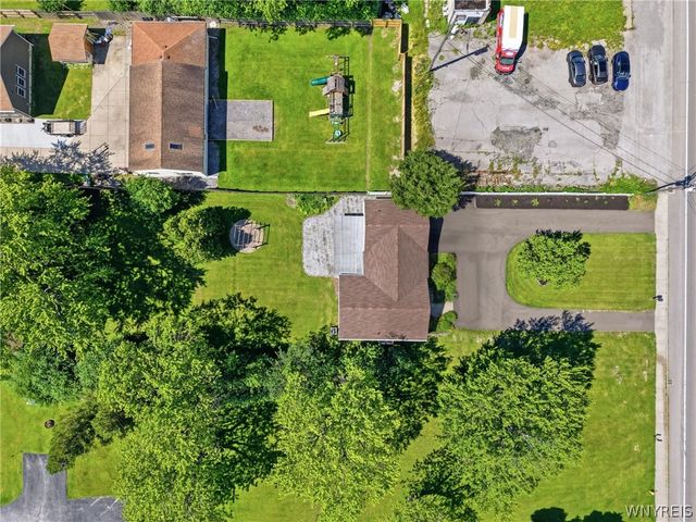 4457 Lake Shore Road, Hamburg, NY 14075