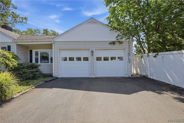 4457 Lake Shore Road, Hamburg, NY 14075