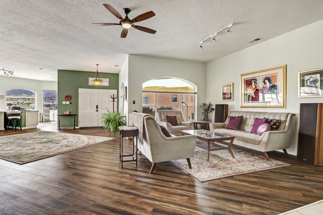 701 Stagecoach Road SE, Albuquerque, NM 87123