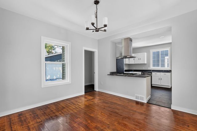 771 Aurora Avenue, Saint Paul, MN 55104
