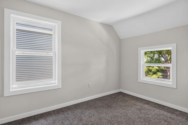 771 Aurora Avenue, Saint Paul, MN 55104