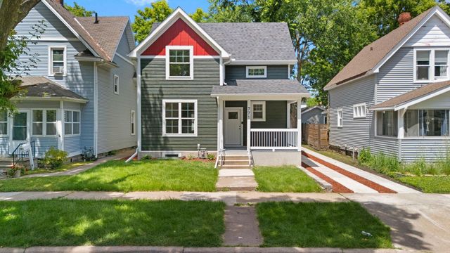 771 Aurora Avenue, Saint Paul, MN 55104