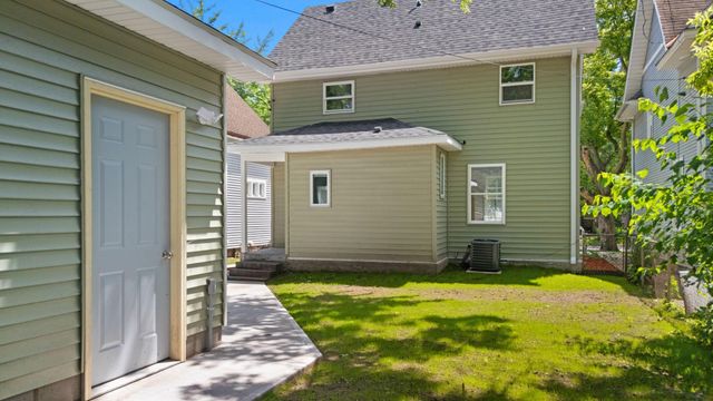 771 Aurora Avenue, Saint Paul, MN 55104