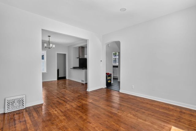 771 Aurora Avenue, Saint Paul, MN 55104