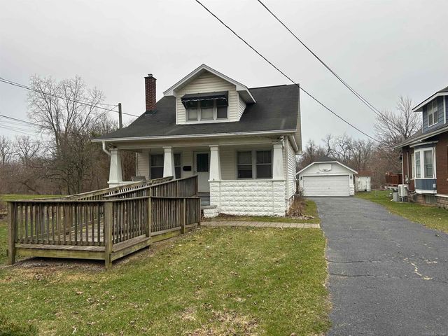 8260 Clinton River Drive, Sterling Heights, MI 48314